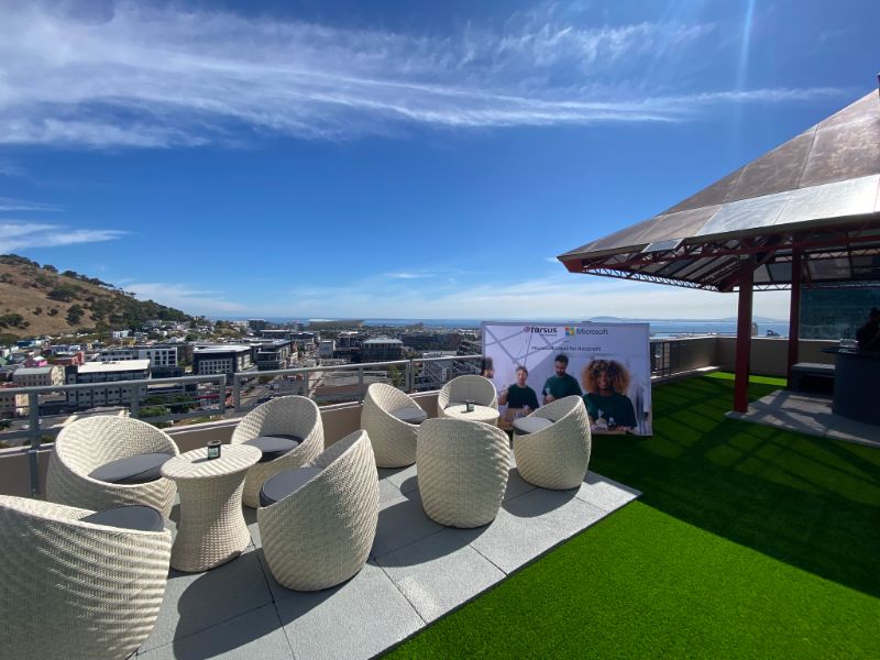 180 Lounger gallery image 1